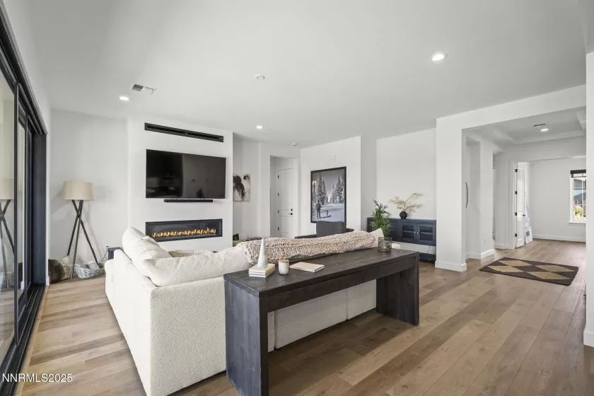 2245 Kates Bridge, Reno, Nevada 89521, 2 Bedrooms Bedrooms, ,3 BathroomsBathrooms,Residential,Residential,Kates Bridge,250053175