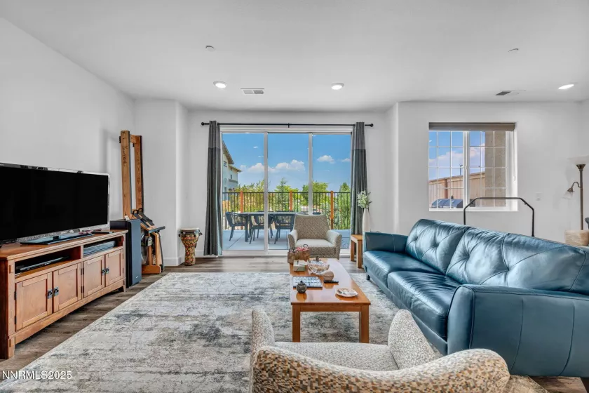 2014 Cradle Mountain, Reno, Nevada 89523, 3 Bedrooms Bedrooms, ,3 BathroomsBathrooms,Residential,Residential,Cradle Mountain,250053177