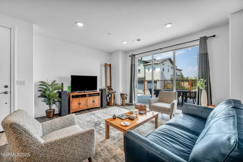 2014 Cradle Mountain, Reno, Nevada 89523, 3 Bedrooms Bedrooms, ,3 BathroomsBathrooms,Residential,Residential,Cradle Mountain,250053177