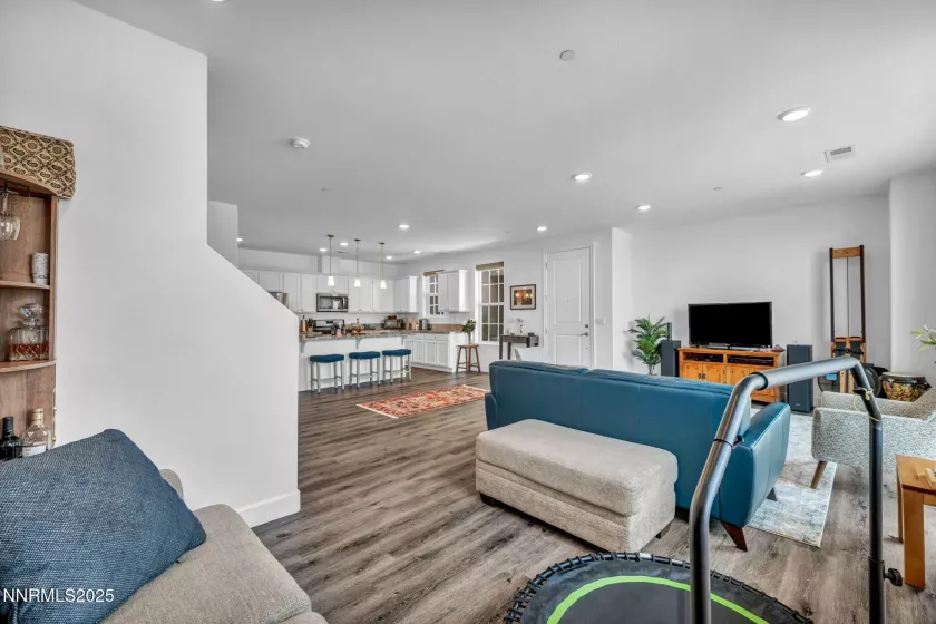 2014 Cradle Mountain, Reno, Nevada 89523, 3 Bedrooms Bedrooms, ,3 BathroomsBathrooms,Residential,Residential,Cradle Mountain,250053177