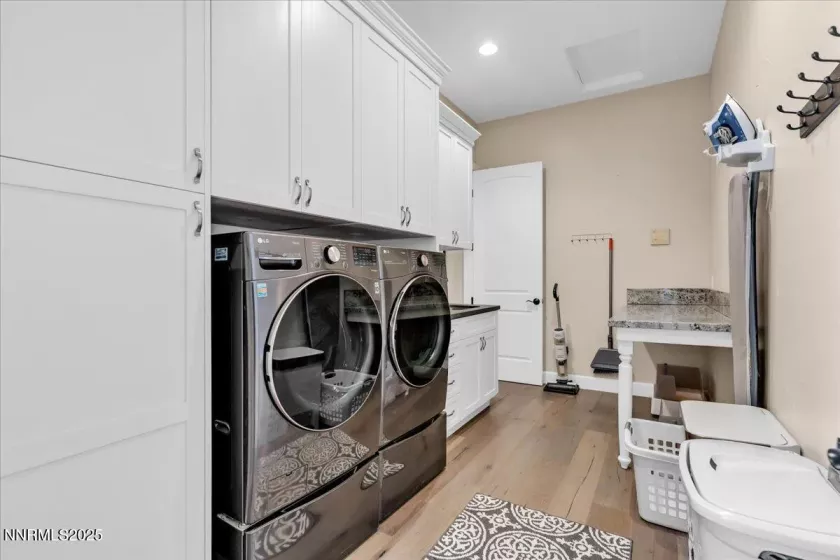 4610 Tybo, Reno, Nevada 89521, 5 Bedrooms Bedrooms, ,5 BathroomsBathrooms,Residential,Residential,Tybo,250053179