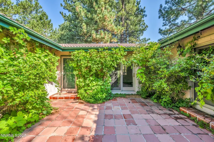 4300 Levi Gulch, Carson City, Nevada 89703, 4 Bedrooms Bedrooms, ,3 BathroomsBathrooms,Residential,Residential,Levi Gulch,250053181