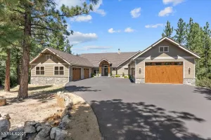 135 Yellow Pine, Reno, Nevada 89511, 3 Bedrooms Bedrooms, ,3 BathroomsBathrooms,Residential,Residential,Yellow Pine,250053184