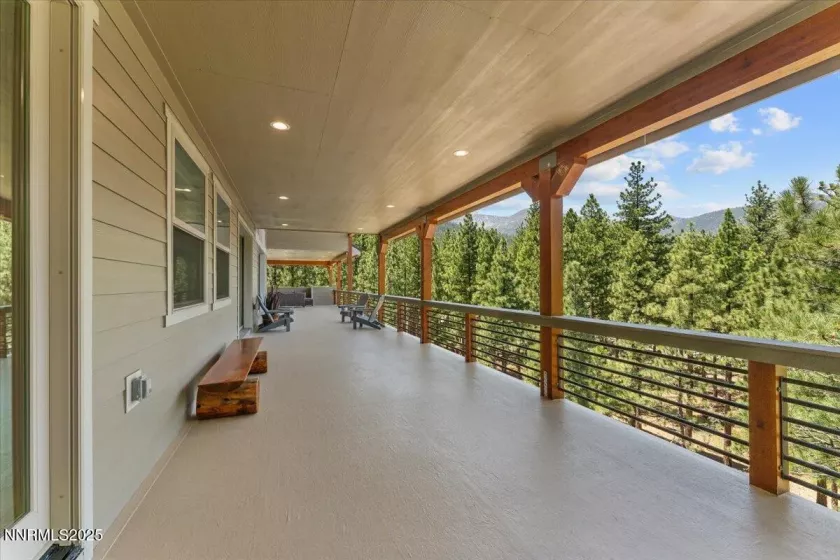 135 Yellow Pine, Reno, Nevada 89511, 3 Bedrooms Bedrooms, ,3 BathroomsBathrooms,Residential,Residential,Yellow Pine,250053184