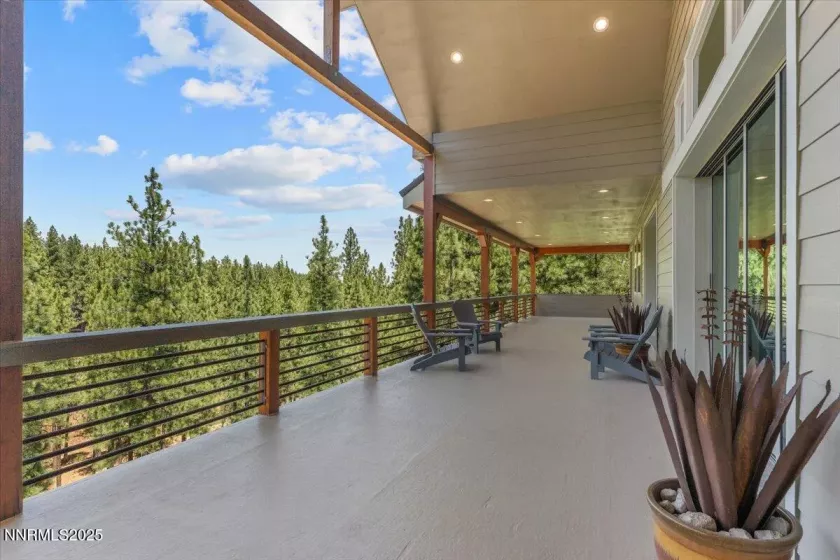 135 Yellow Pine, Reno, Nevada 89511, 3 Bedrooms Bedrooms, ,3 BathroomsBathrooms,Residential,Residential,Yellow Pine,250053184