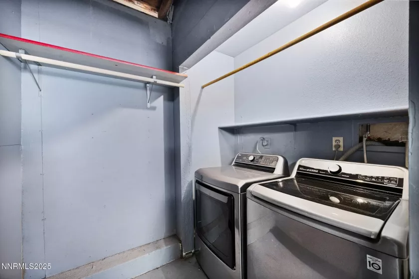 2815 Severn, Reno, Nevada 89503, 4 Bedrooms Bedrooms, ,3 BathroomsBathrooms,Residential,Residential,Severn,250053183