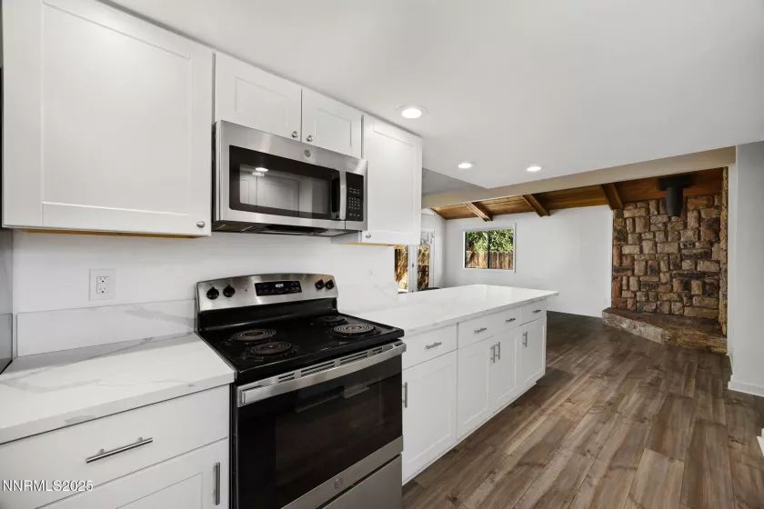 2815 Severn, Reno, Nevada 89503, 4 Bedrooms Bedrooms, ,3 BathroomsBathrooms,Residential,Residential,Severn,250053183