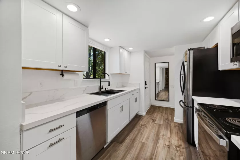2815 Severn, Reno, Nevada 89503, 4 Bedrooms Bedrooms, ,3 BathroomsBathrooms,Residential,Residential,Severn,250053183