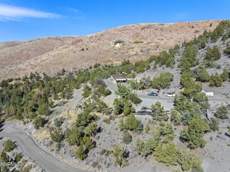 111 US-395, Gardnerville, Nevada 89410, 3 Bedrooms Bedrooms, ,2 BathroomsBathrooms,Residential,Residential,US-395,250053186