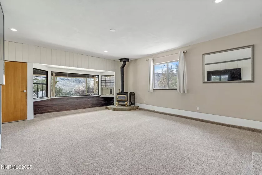 111 US-395, Gardnerville, Nevada 89410, 3 Bedrooms Bedrooms, ,2 BathroomsBathrooms,Residential,Residential,US-395,250053186