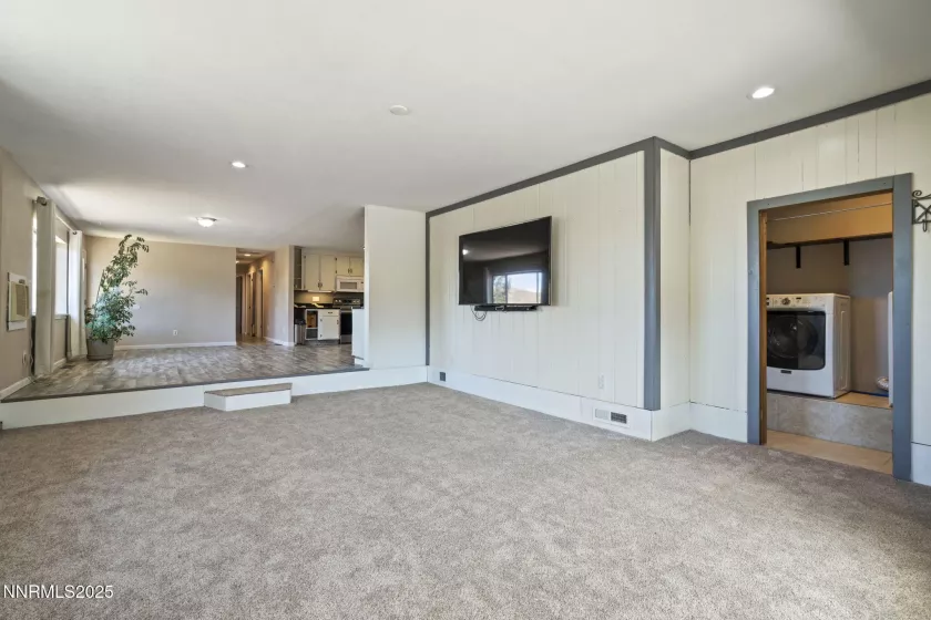111 US-395, Gardnerville, Nevada 89410, 3 Bedrooms Bedrooms, ,2 BathroomsBathrooms,Residential,Residential,US-395,250053186
