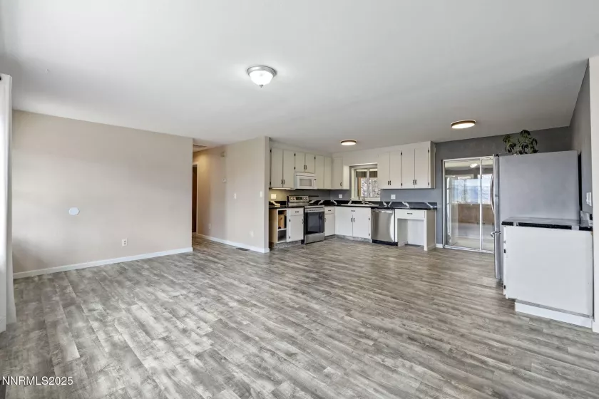 111 US-395, Gardnerville, Nevada 89410, 3 Bedrooms Bedrooms, ,2 BathroomsBathrooms,Residential,Residential,US-395,250053186