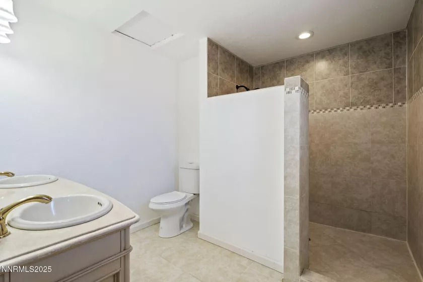 111 US-395, Gardnerville, Nevada 89410, 3 Bedrooms Bedrooms, ,2 BathroomsBathrooms,Residential,Residential,US-395,250053186