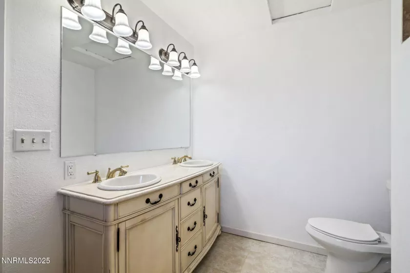 111 US-395, Gardnerville, Nevada 89410, 3 Bedrooms Bedrooms, ,2 BathroomsBathrooms,Residential,Residential,US-395,250053186