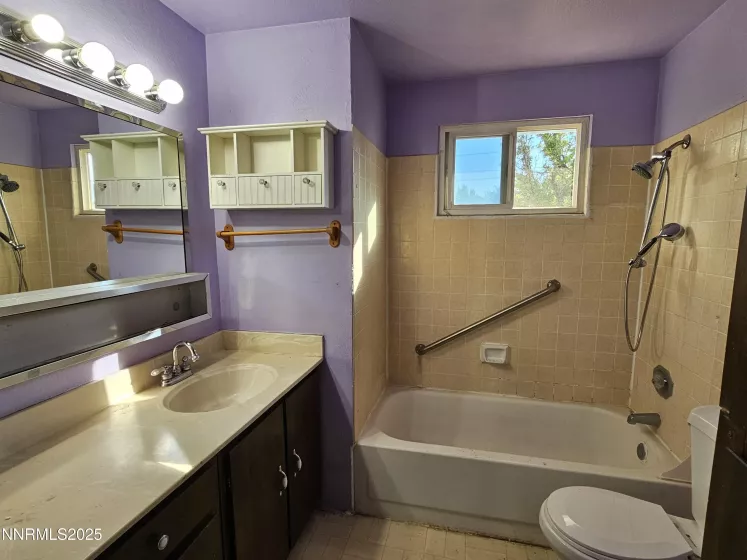 6480 David James, Sparks, Nevada 89436, 2 Bedrooms Bedrooms, ,1 BathroomBathrooms,Residential,Residential,David James,250053188