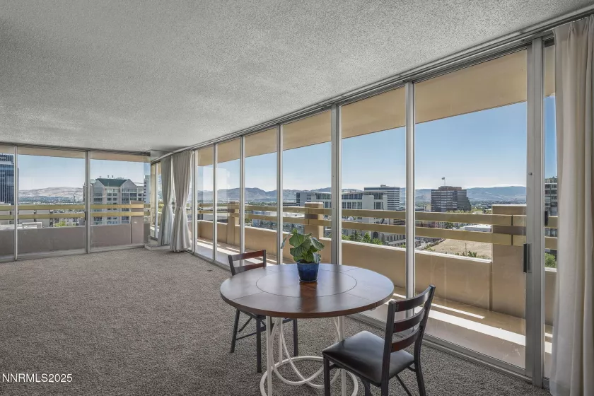 100 Arlington, Reno, Nevada 89501, 2 Bedrooms Bedrooms, ,2 BathroomsBathrooms,Residential,Residential,Arlington,250053197