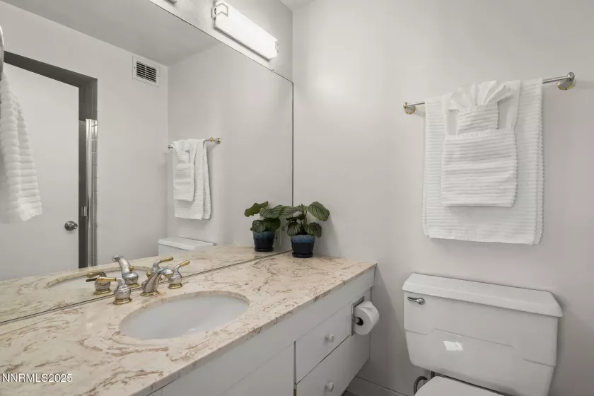 100 Arlington, Reno, Nevada 89501, 2 Bedrooms Bedrooms, ,2 BathroomsBathrooms,Residential,Residential,Arlington,250053197