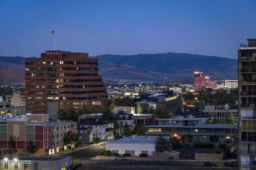 100 Arlington, Reno, Nevada 89501, 2 Bedrooms Bedrooms, ,2 BathroomsBathrooms,Residential,Residential,Arlington,250053197