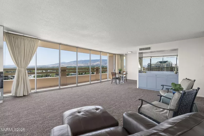 100 Arlington, Reno, Nevada 89501, 2 Bedrooms Bedrooms, ,2 BathroomsBathrooms,Residential,Residential,Arlington,250053197