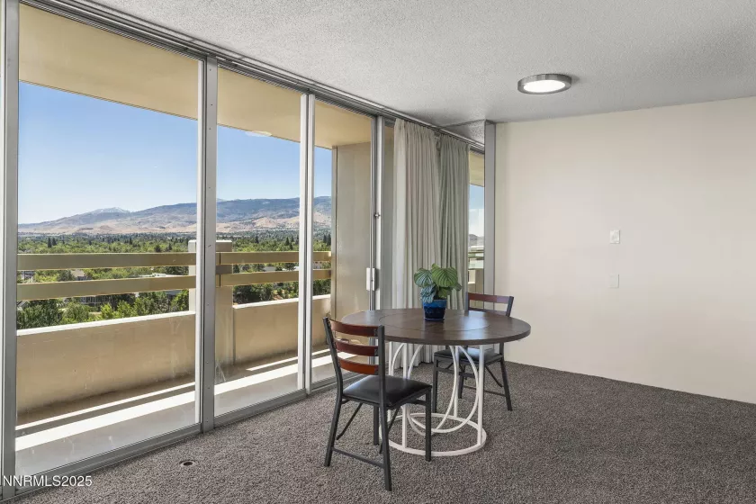 100 Arlington, Reno, Nevada 89501, 2 Bedrooms Bedrooms, ,2 BathroomsBathrooms,Residential,Residential,Arlington,250053197