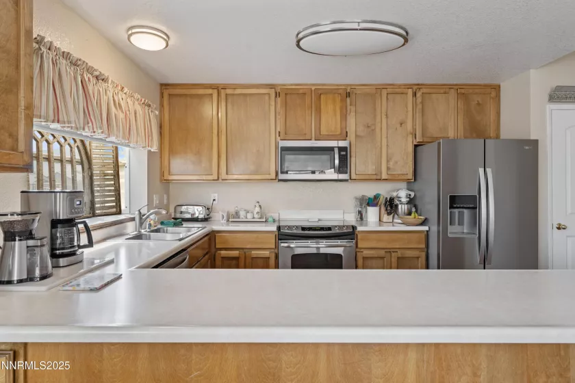 202 Thornwood, Dayton, Nevada 89403, 3 Bedrooms Bedrooms, ,2 BathroomsBathrooms,Residential,Residential,Thornwood,250053198