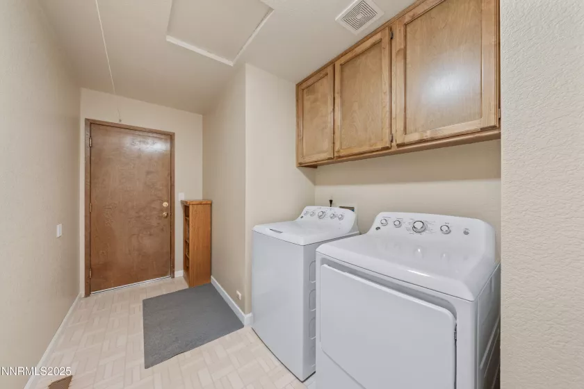 202 Thornwood, Dayton, Nevada 89403, 3 Bedrooms Bedrooms, ,2 BathroomsBathrooms,Residential,Residential,Thornwood,250053198