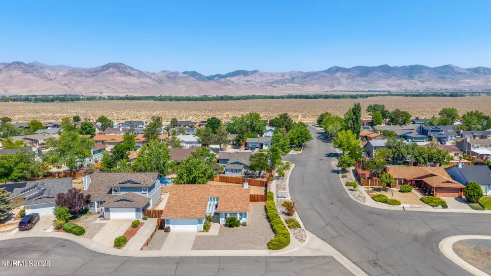 202 Thornwood, Dayton, Nevada 89403, 3 Bedrooms Bedrooms, ,2 BathroomsBathrooms,Residential,Residential,Thornwood,250053198