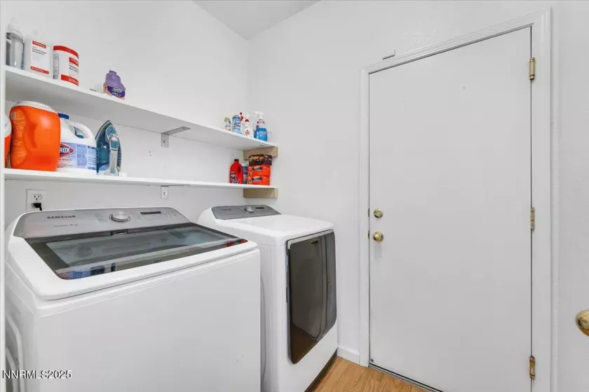 9175 Rising Moon, Reno, Nevada 89506, 3 Bedrooms Bedrooms, ,2 BathroomsBathrooms,Residential,Residential,Rising Moon,250053200