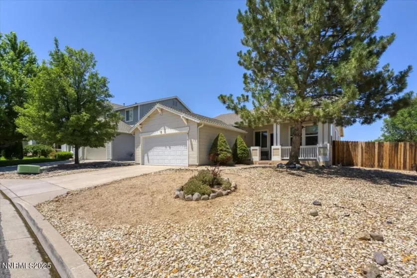 9175 Rising Moon, Reno, Nevada 89506, 3 Bedrooms Bedrooms, ,2 BathroomsBathrooms,Residential,Residential,Rising Moon,250053200
