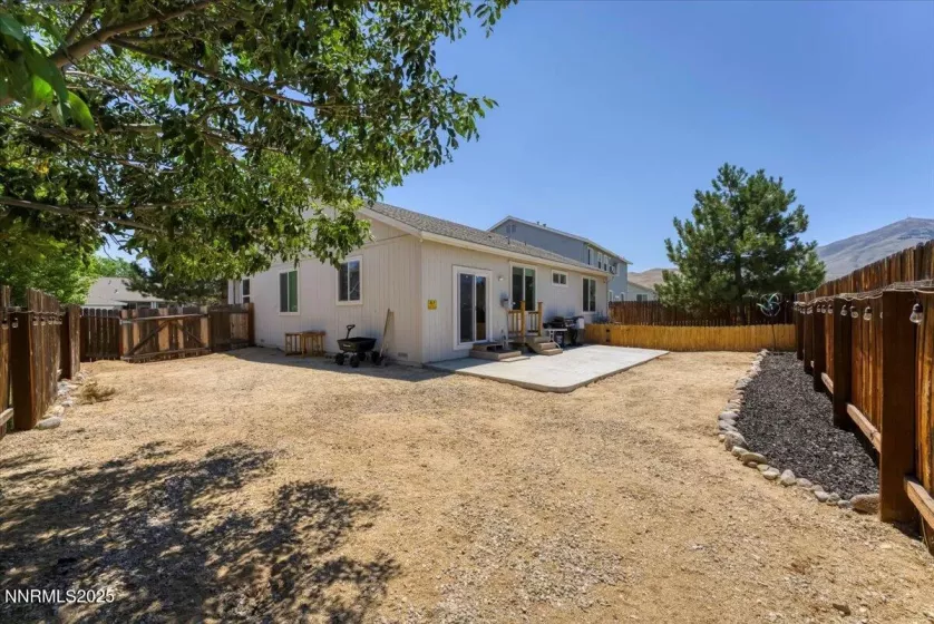 9175 Rising Moon, Reno, Nevada 89506, 3 Bedrooms Bedrooms, ,2 BathroomsBathrooms,Residential,Residential,Rising Moon,250053200