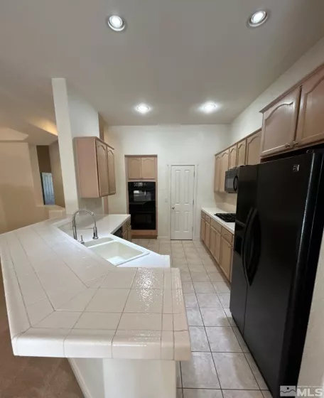 939 Turnberry, Sparks, Nevada 89436, 4 Bedrooms Bedrooms, ,2 BathroomsBathrooms,Residential Lease,Manufactured,Turnberry,250053201