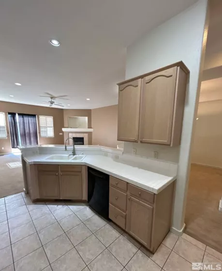 939 Turnberry, Sparks, Nevada 89436, 4 Bedrooms Bedrooms, ,2 BathroomsBathrooms,Residential Lease,Manufactured,Turnberry,250053201