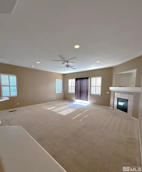 939 Turnberry, Sparks, Nevada 89436, 4 Bedrooms Bedrooms, ,2 BathroomsBathrooms,Residential Lease,Manufactured,Turnberry,250053201