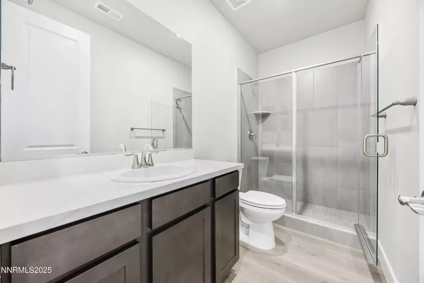 476 Rambling Rdg, Reno, Nevada 89506, 4 Bedrooms Bedrooms, ,3 BathroomsBathrooms,Residential,Residential,Rambling Rdg,250053203