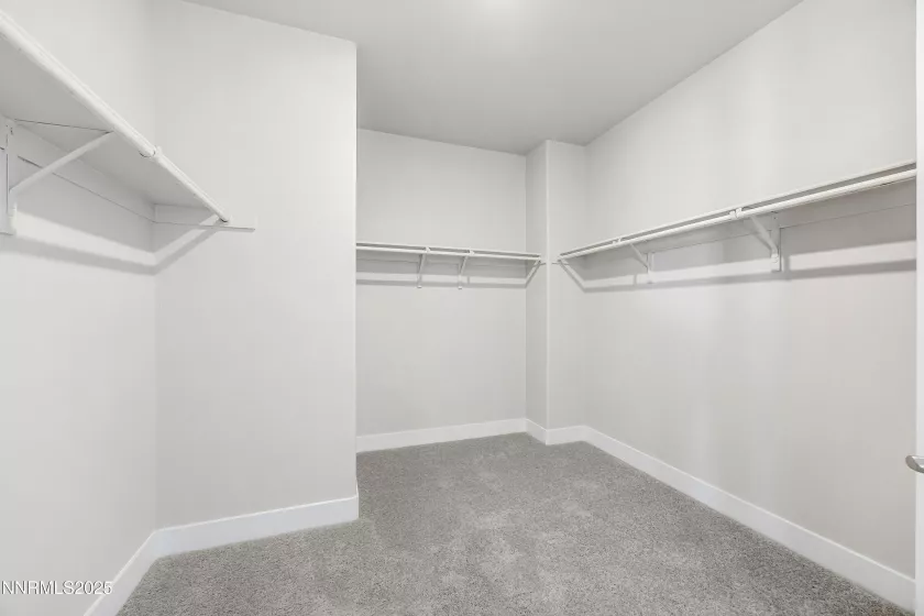 476 Rambling Rdg, Reno, Nevada 89506, 4 Bedrooms Bedrooms, ,3 BathroomsBathrooms,Residential,Residential,Rambling Rdg,250053203