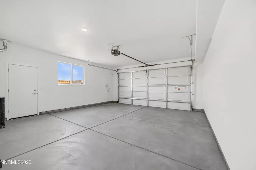 476 Rambling Rdg, Reno, Nevada 89506, 4 Bedrooms Bedrooms, ,3 BathroomsBathrooms,Residential,Residential,Rambling Rdg,250053203