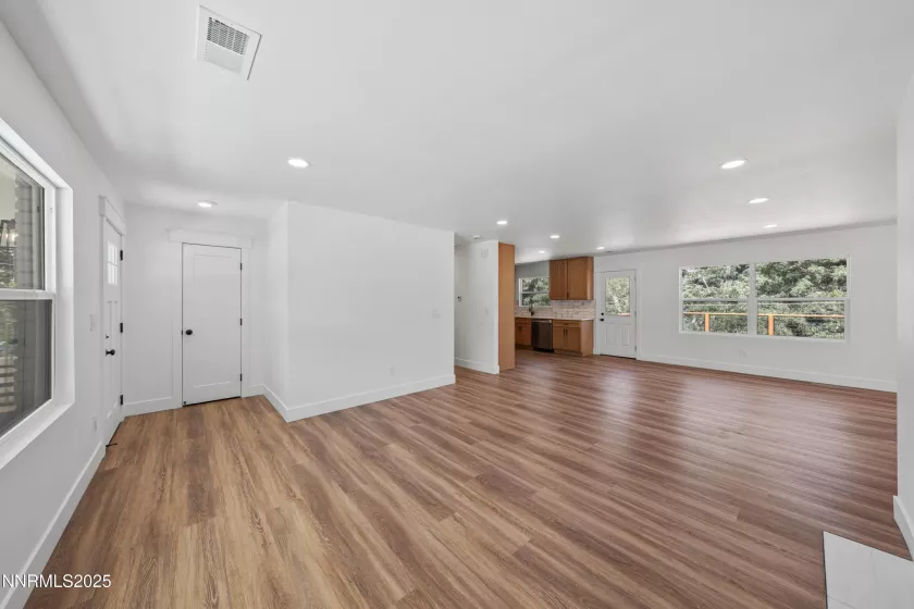 1600 Ferris, Reno, Nevada 89509, 4 Bedrooms Bedrooms, ,3 BathroomsBathrooms,Residential,Residential,Ferris,250053206