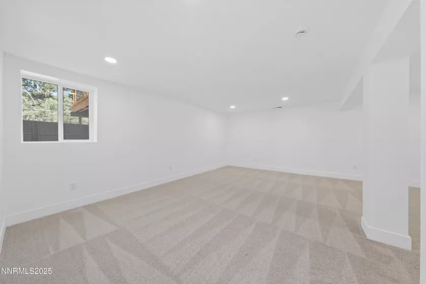 1600 Ferris, Reno, Nevada 89509, 4 Bedrooms Bedrooms, ,3 BathroomsBathrooms,Residential,Residential,Ferris,250053206