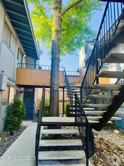 2245 Kietzke, Reno, Nevada 89502, 2 Bedrooms Bedrooms, ,1 BathroomBathrooms,Residential,Residential,Kietzke,250053210