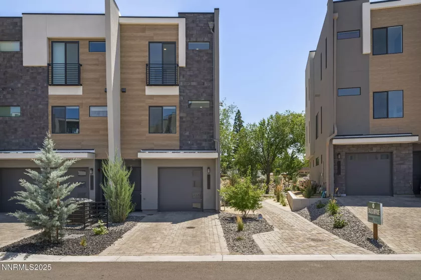 2618 Owl Rock, Reno, Nevada 89503, 2 Bedrooms Bedrooms, ,4 BathroomsBathrooms,Residential,Residential,Owl Rock,250053214