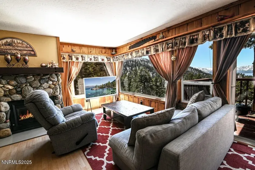 767 Little Dipper, Stateline, Nevada 89449, 3 Bedrooms Bedrooms, ,2 BathroomsBathrooms,Residential,Residential,Little Dipper,250053219