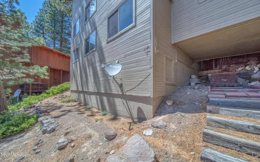 689 Tyner, Incline Village, Nevada 89451, 6 Bedrooms Bedrooms, ,7 BathroomsBathrooms,Residential,Residential,Tyner,250053222