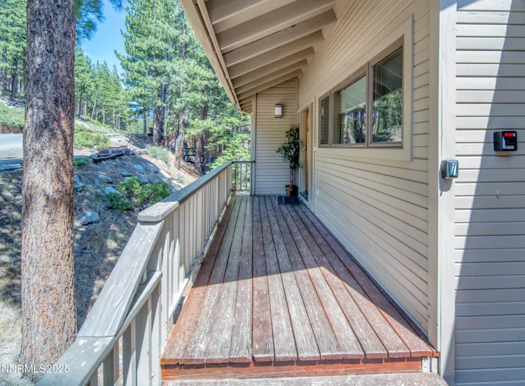 689 Tyner, Incline Village, Nevada 89451, 6 Bedrooms Bedrooms, ,7 BathroomsBathrooms,Residential,Residential,Tyner,250053222