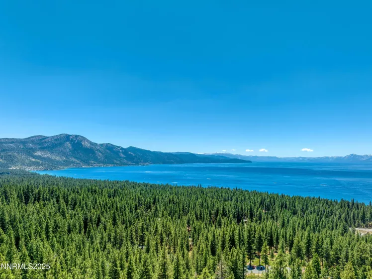 689 Tyner, Incline Village, Nevada 89451, 6 Bedrooms Bedrooms, ,7 BathroomsBathrooms,Residential,Residential,Tyner,250053222