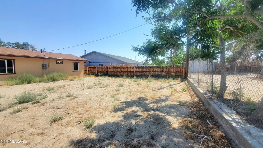 122 Harrison, Hawthorne, Nevada 89415, 2 Bedrooms Bedrooms, ,1 BathroomBathrooms,Residential,Residential,Harrison,250053227