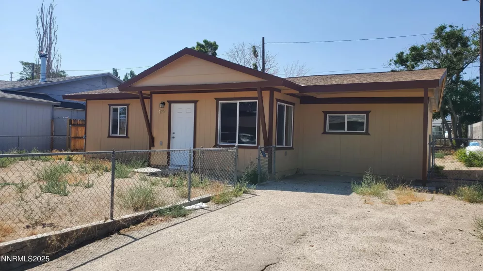 122 Harrison, Hawthorne, Nevada 89415, 2 Bedrooms Bedrooms, ,1 BathroomBathrooms,Residential,Residential,Harrison,250053227