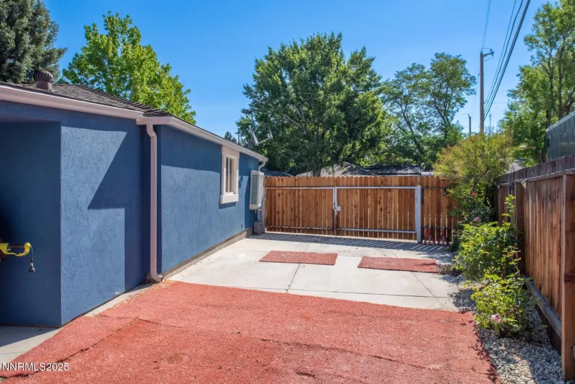2579 11th, Sparks, Nevada 89431, 3 Bedrooms Bedrooms, ,1 BathroomBathrooms,Residential,Residential,11th,250053234