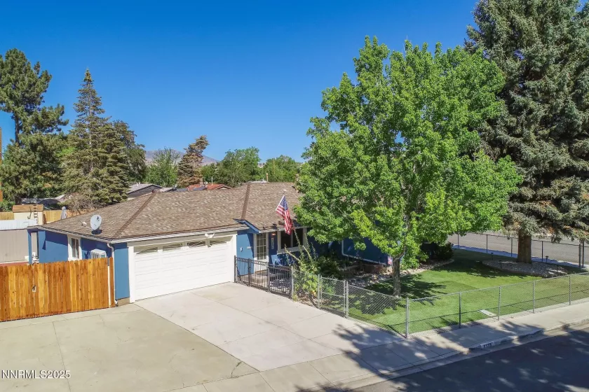 2579 11th, Sparks, Nevada 89431, 3 Bedrooms Bedrooms, ,1 BathroomBathrooms,Residential,Residential,11th,250053234
