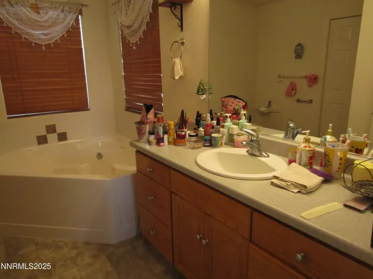 2 Pelham, Yerington, Nevada 89447, 3 Bedrooms Bedrooms, ,2 BathroomsBathrooms,Residential,Residential,Pelham,250053235
