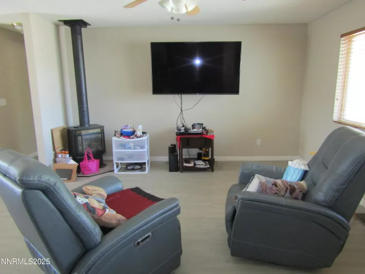 2 Pelham, Yerington, Nevada 89447, 3 Bedrooms Bedrooms, ,2 BathroomsBathrooms,Residential,Residential,Pelham,250053235
